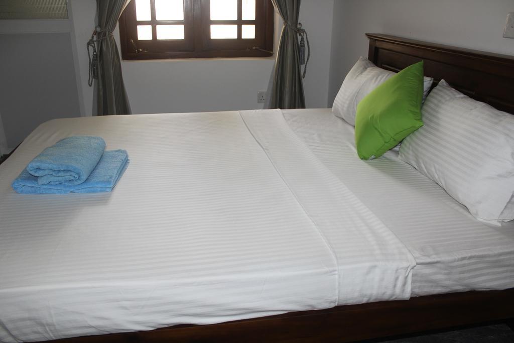 Lion Palace Weligama Esterno foto