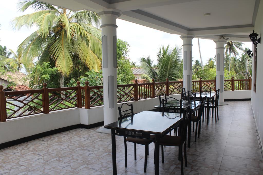 Lion Palace Weligama Esterno foto