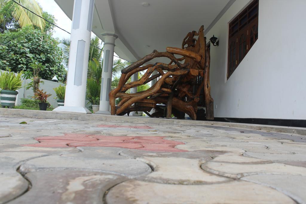 Lion Palace Weligama Esterno foto